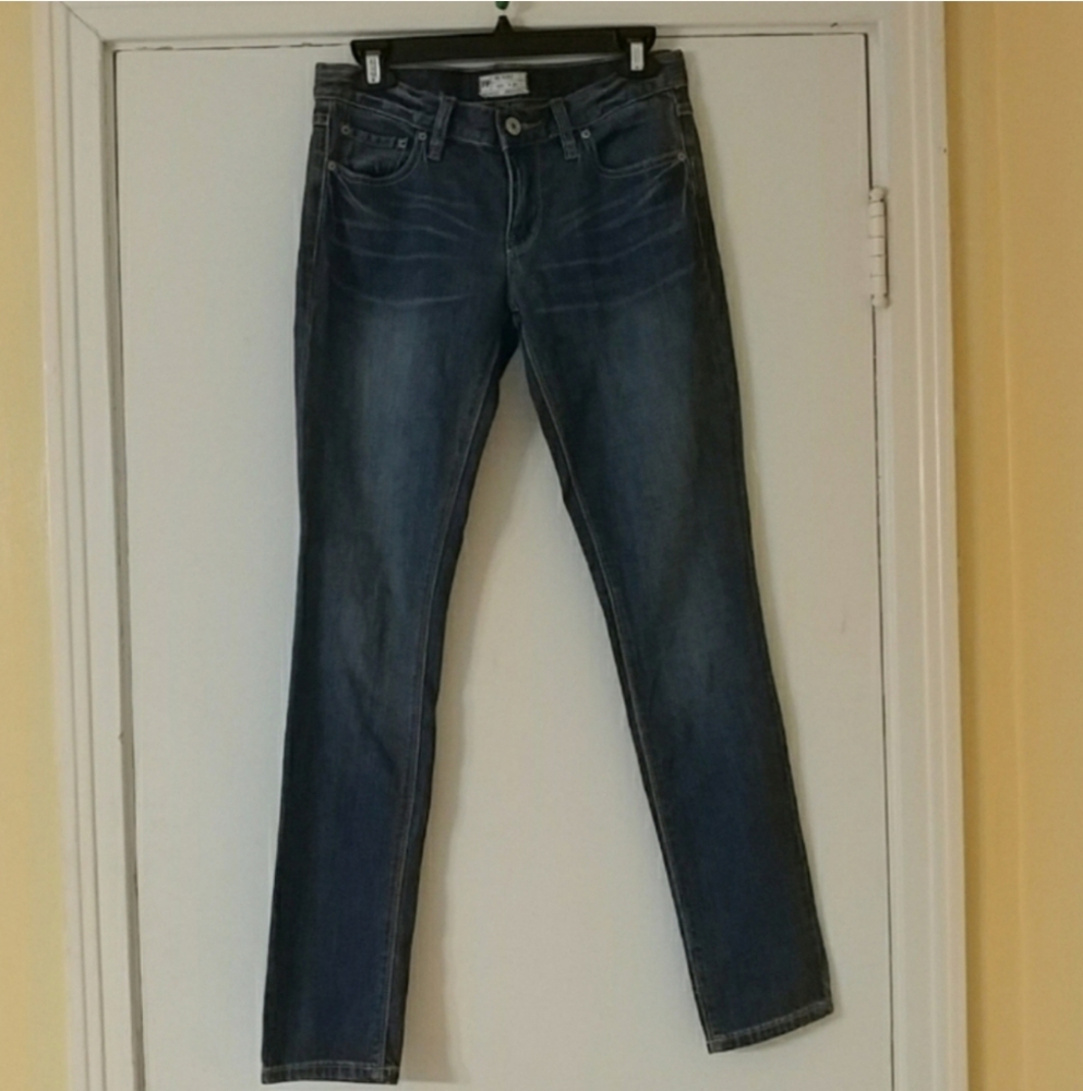 FREE PEOPLE Skinny Jeans Size 25 - NICE!